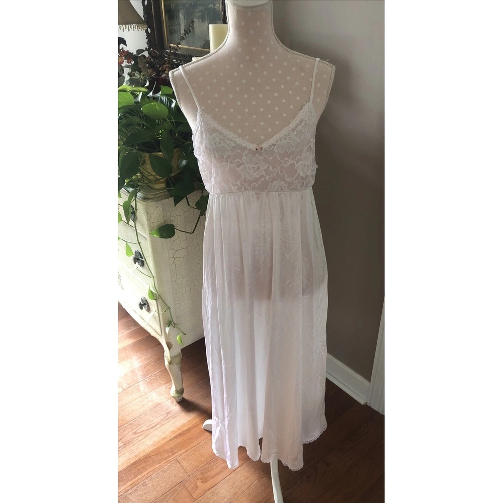 Delicates Nightgown Vintage 80s White Nylon & Lace Long Bridal USA Women's M